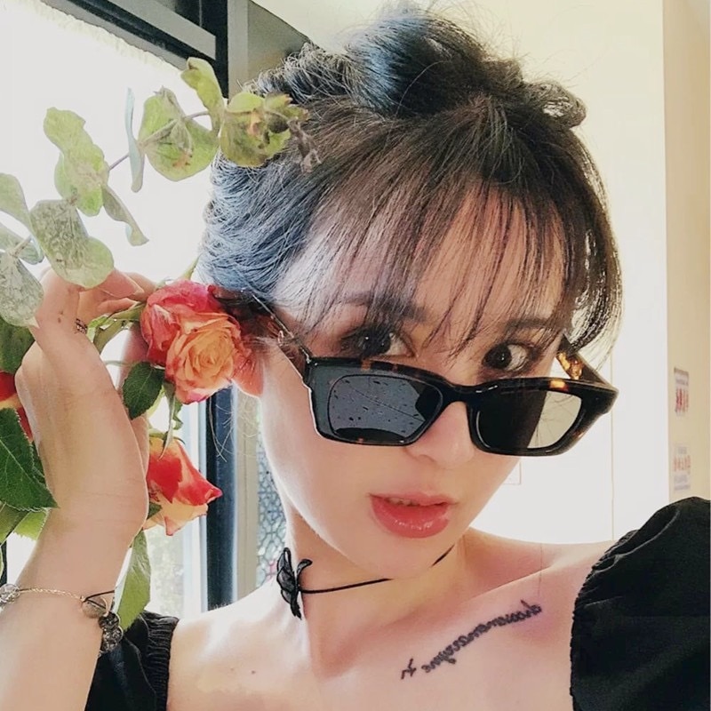 Women's Rectangle Vintage Sunglasses - الصورة 7